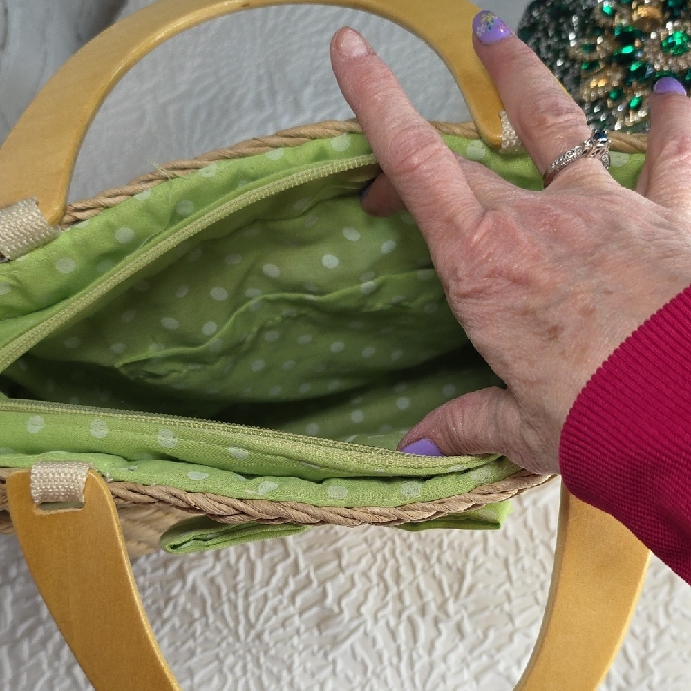 Vintage Woven Straw Tote Bag | Wood Handles | Lime Green Bow Coastal Grandma - Picture 8 of 11